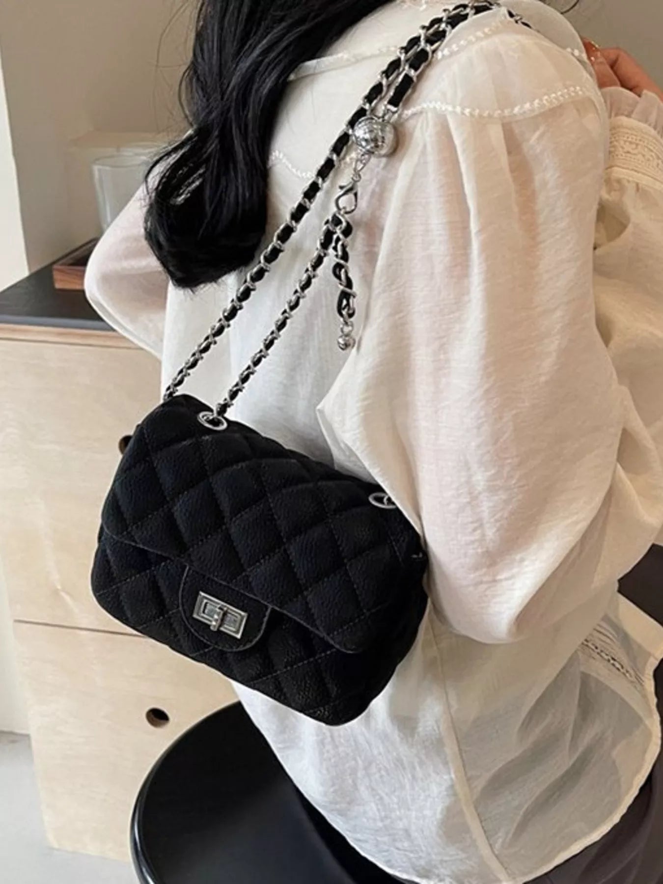 Padded Link Small Shoulder Bag - EasyApparels