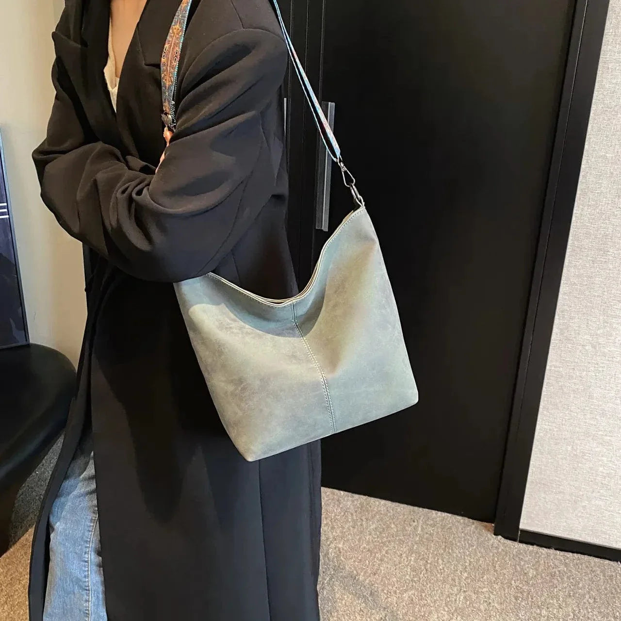 Versatile Fit Crossbody Handbag - EasyApparels