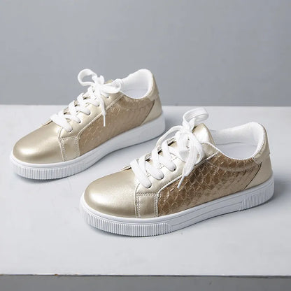 Classic Low Top Tie Shoes