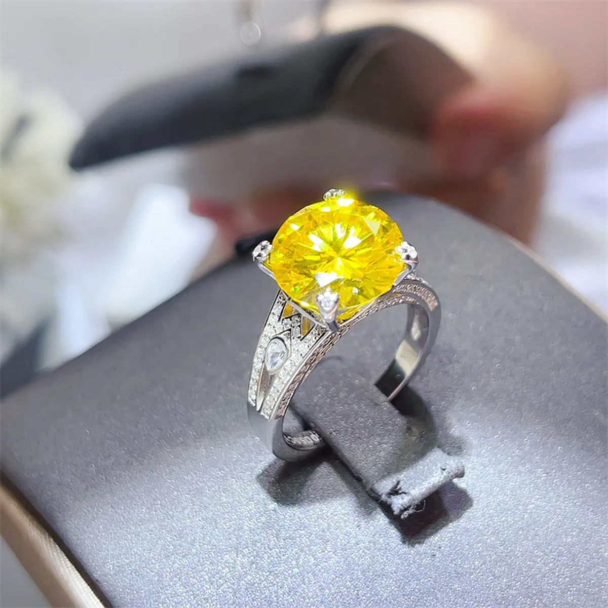 Luxury 5 Carat Moissanite Silver Engagement Ring - EasyApparels