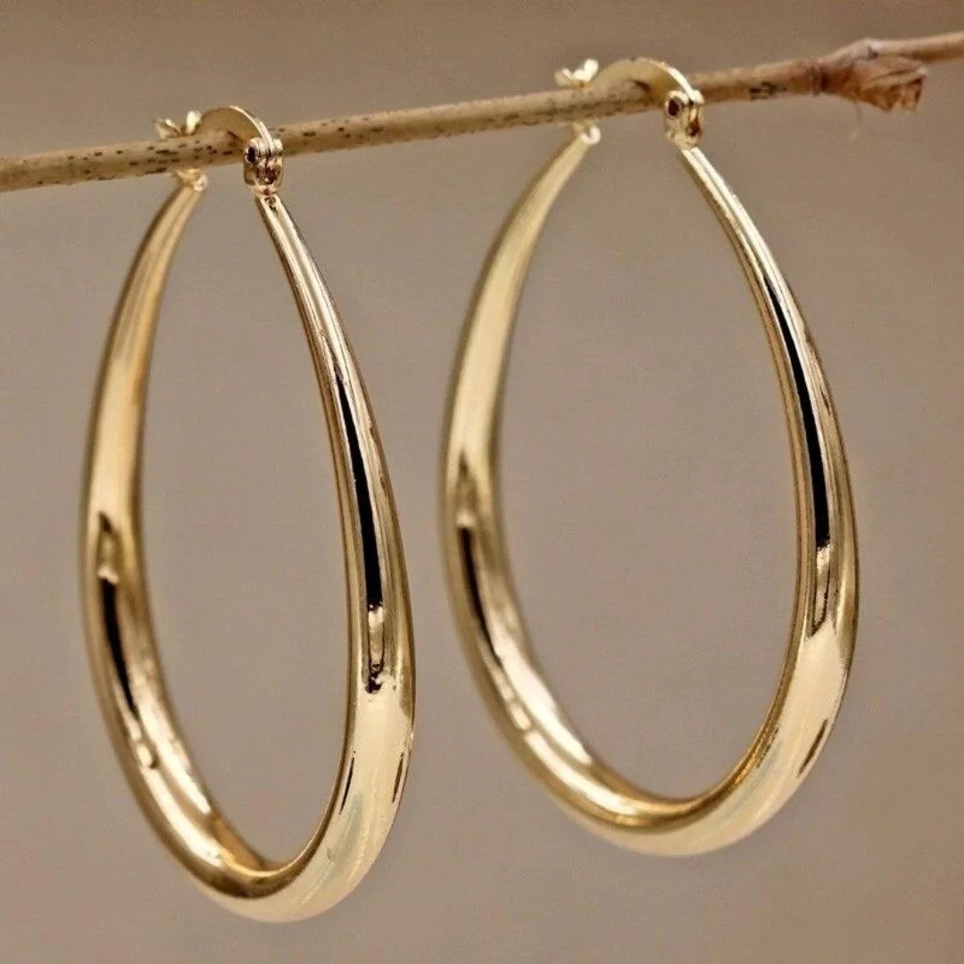 Luxury Antique Gold Stud Earrings - Vossary