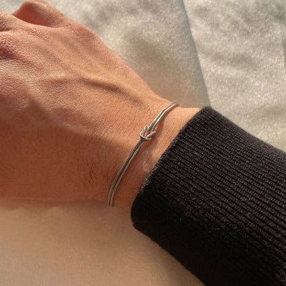 Fashionable Heart Knot Women's Bracelet - EasyApparels