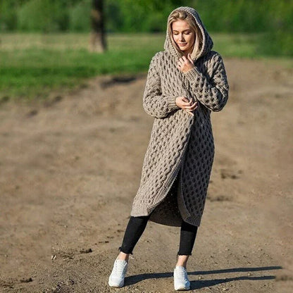Cozy Oversized Cable Knit Women's Cardigan