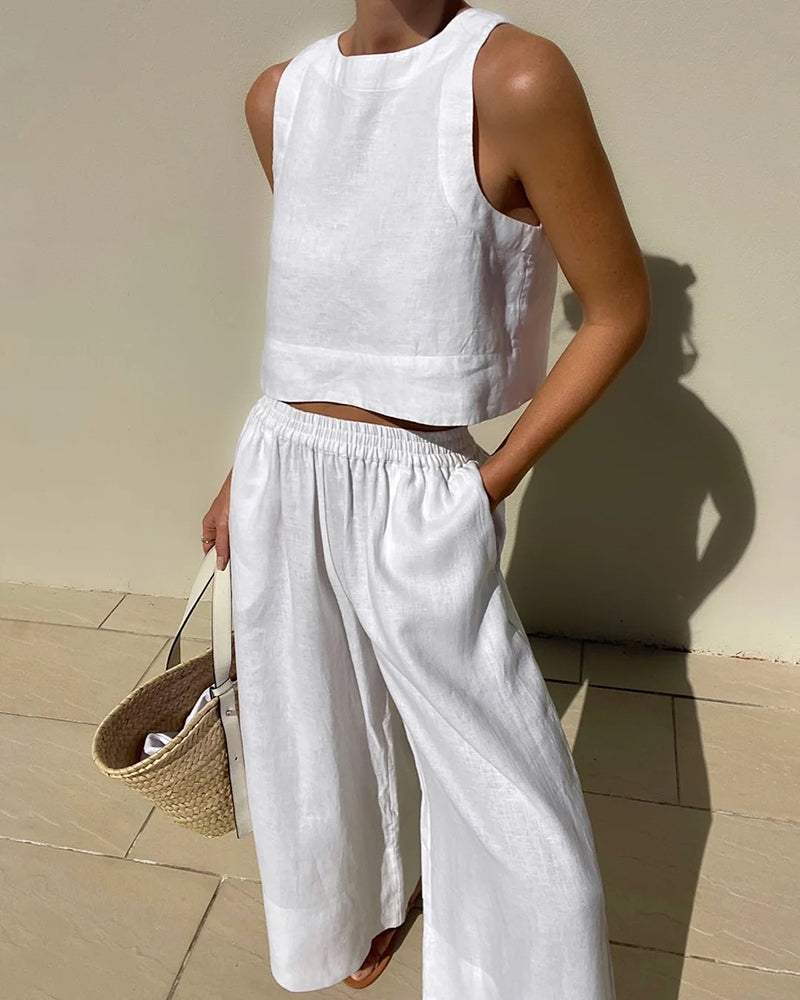 Two-piece women's outfit with skirt & top – Stylish & versatile – Narela-White-S-Nora Luxe